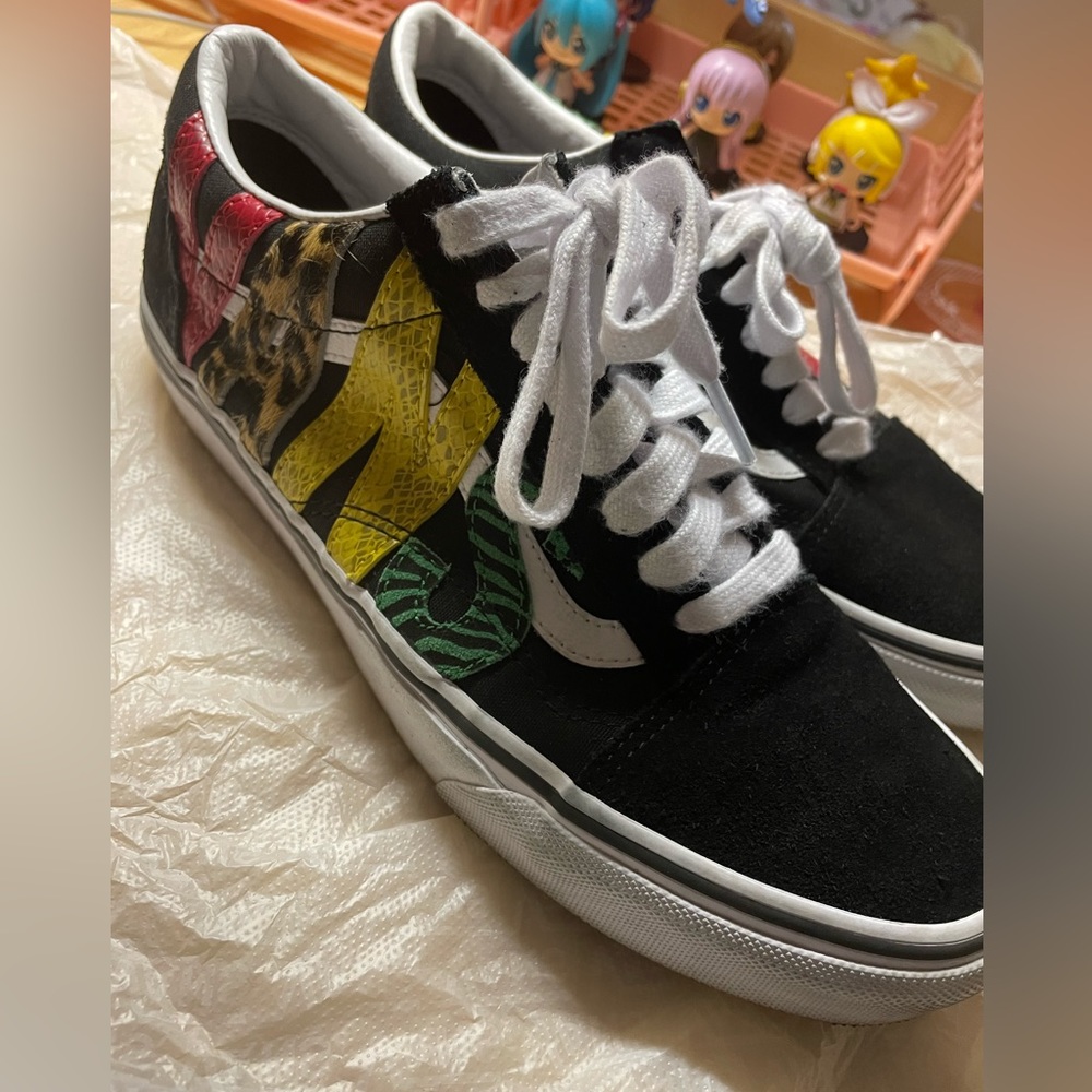 Vans Old Skool Women – Multi Animal size 10